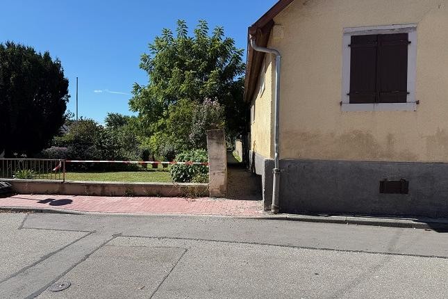 Eingang zum Spieplatz Schlupf Eingang zum Spieplatz Schlupf