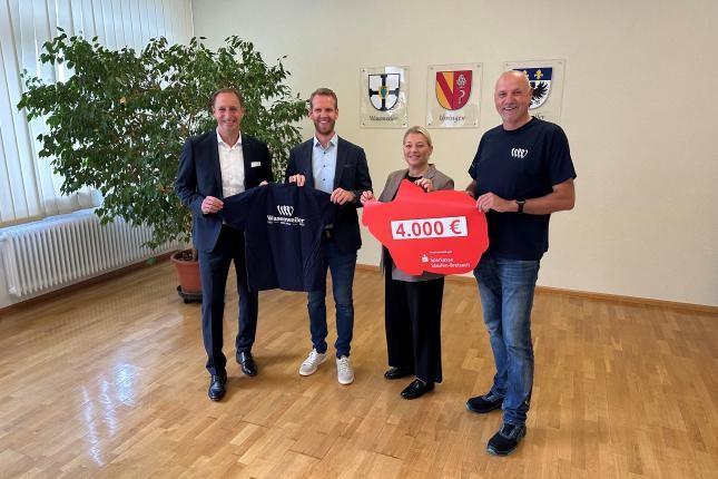 v.l.n.r. Alexander Vogel, Bürgermeister Eckerle,Ortsvorsteher Isele und Anja Schwär v.l.n.r. Alexander Vogel, Bürgermeister Eckerle,Ortsvorsteher Isele und Anja Schwär