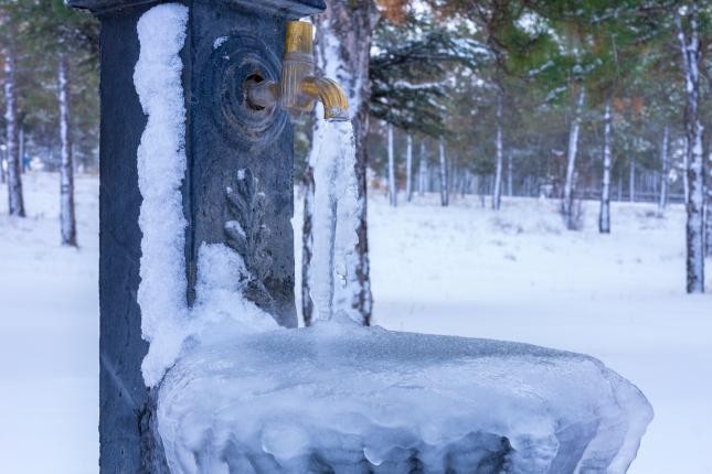 Vereister Brunnen Vereister Brunnen