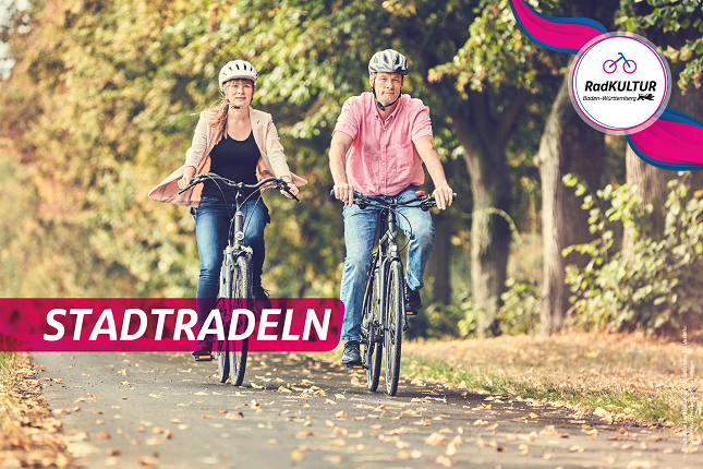 2 Personen auf Ihren Fahrrädern ( Werbekampange Stadtradeln) 2 Personen auf Ihren Fahrrädern ( Werbekampange Stadtradeln)